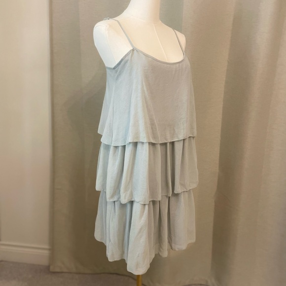 H&M Flowy Dress - Picture 2 of 6